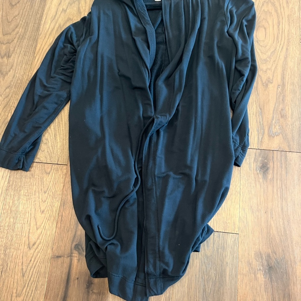 Stars Above Women’s Robe Size M/L Black